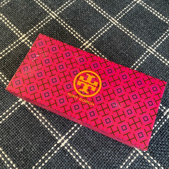 Tory Burch Sandals - Picture 7 of 7